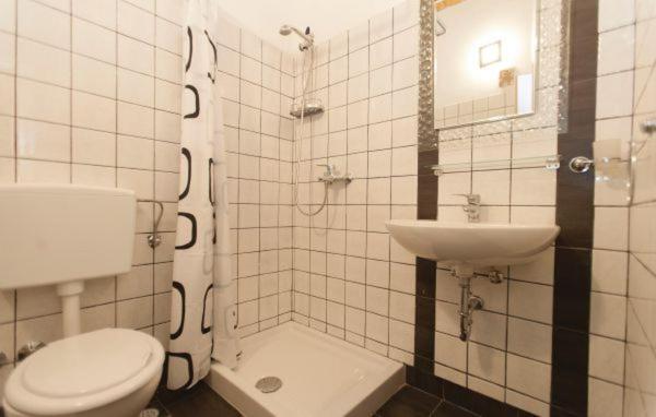 Villa 704 Batlug Buitenkant foto
